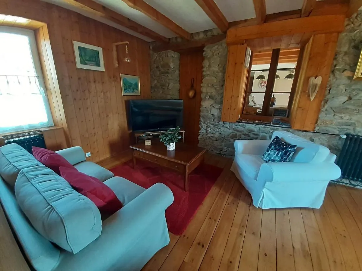 Holiday home Gite 3* De 10 Pers Avec Vue Sur Montagnes Allevard